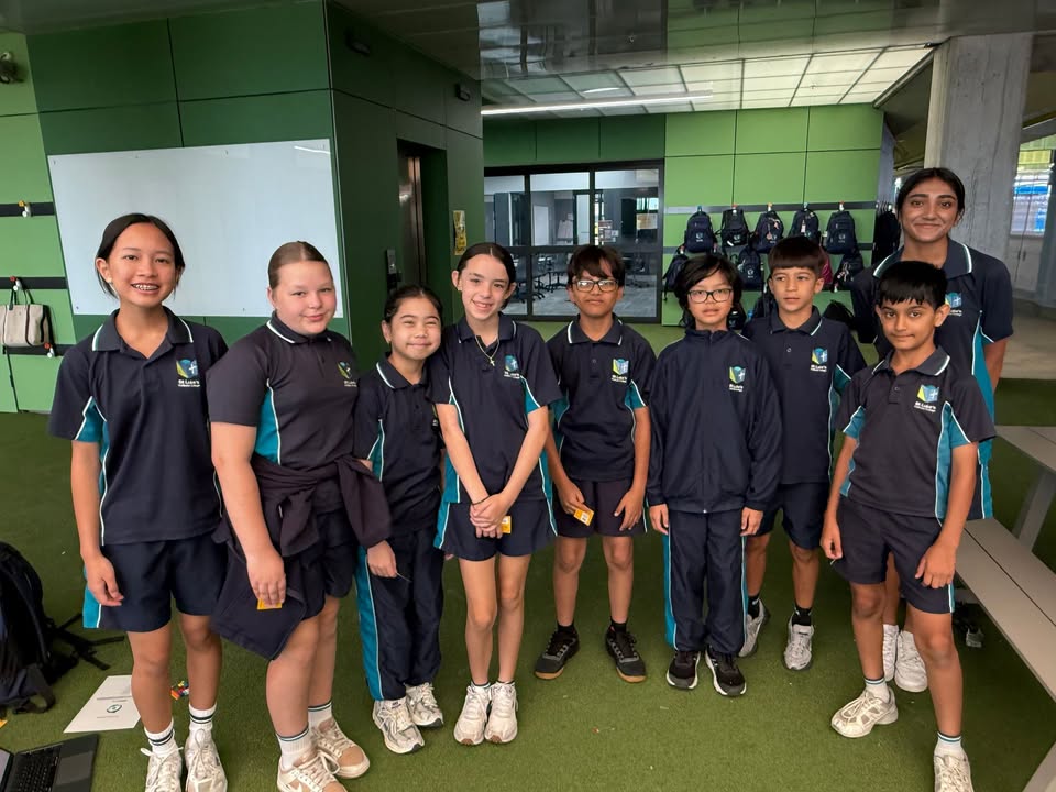 719982460137107_1377753237693356-1