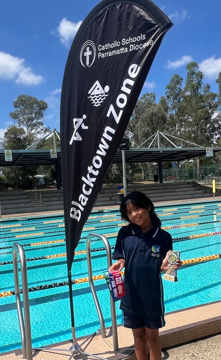 719982460137107_1450176663784346-1