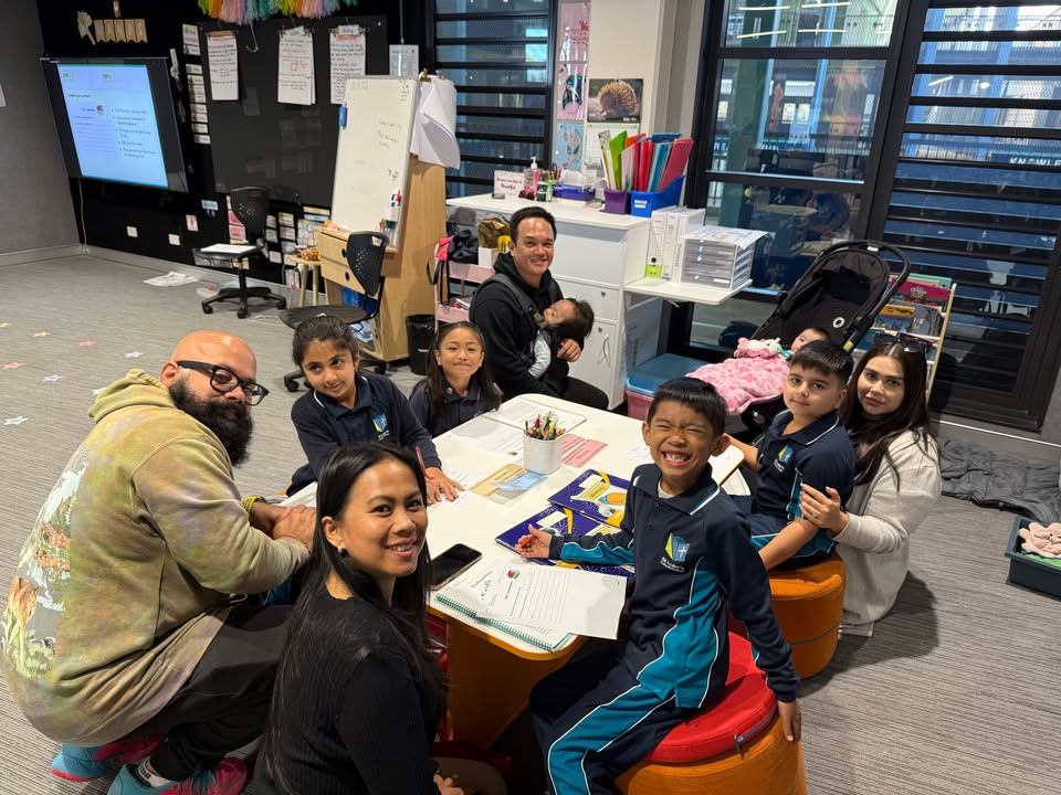 719982460137107_1499981355470543-1